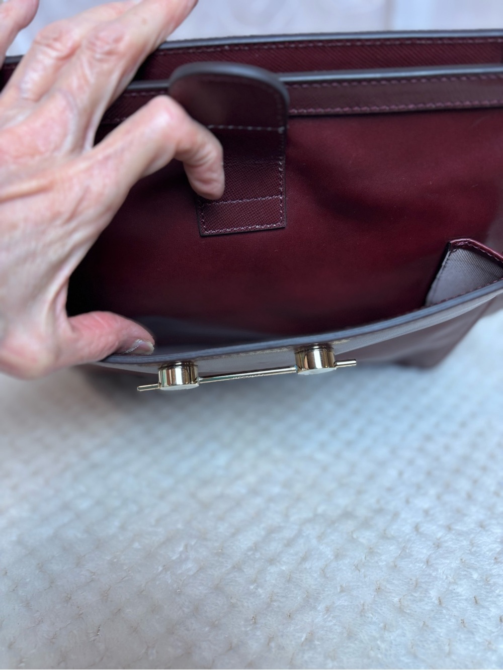 Jason Wu Daphne Smooth Burgundy Leather Luxury Shoulder Bag - Picture 15 of 16